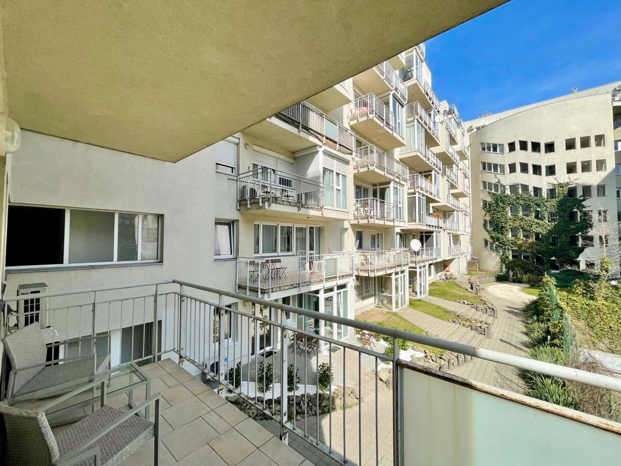 #Klauzal11#Design Apartment #2Bdrm #Freeparking Budapest Luaran gambar